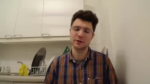 Snapshot of dantheman233 chatting on January 4, 2025, 6:40 pm Daniel online show from January 4, 2025, 6:40 pm