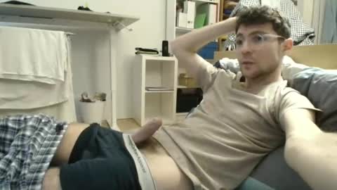 Snapshot of dantheman233 chatting on January 27, 2025, 2:13 pm Daniel online show from January 27, 2025, 2:13 pm