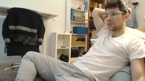 Snapshot of dantheman233 chatting on February 12, 2025, 2:21 pm Daniel online show from February 12, 2025, 2:21 pm