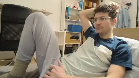 Snapshot of dantheman233 chatting on February 14, 2025, 5:57 pm Daniel online show from February 14, 2025, 5:57 pm