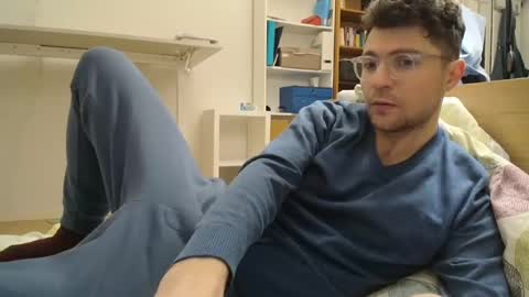 Snapshot of dantheman233 chatting on March 5, 2025, 8:32 pm Daniel online show from March 5, 2025, 8:32 pm