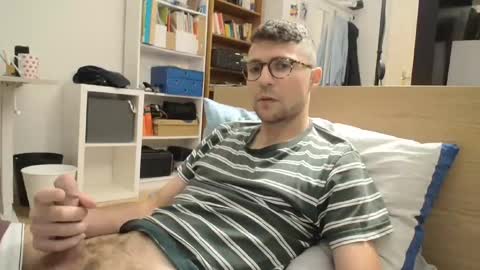 Snapshot of dantheman233 chatting on September 16, 2025, 3:02 pm Daniel online show from September 16, 2025, 3:02 pm