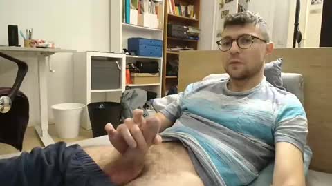 Snapshot of dantheman233 chatting on September 18, 2025, 5:48 pm Daniel online show from September 18, 2025, 5:48 pm