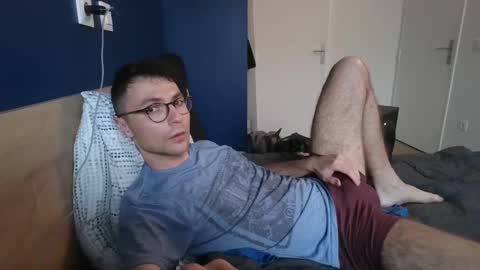 Snapshot of dantheman233 chatting on September 25, 2025, 2:32 pm Daniel online show from September 25, 2025, 2:32 pm