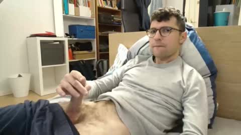 Snapshot of dantheman233 chatting on October 1, 2025, 8:20 am Daniel online show from October 1, 2025, 8:20 am