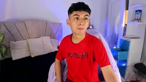 Snapshot of danvianny chatting on December 4, 2025, 4:38 pm DAN VIANNY online show from December 4, 2025, 4:38 pm