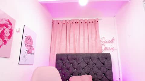 hi im DanyBest Squirter here on cb online show from December 31, 2024, 7:20 am