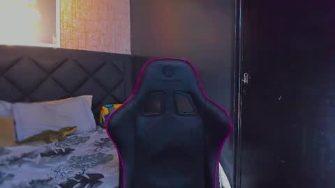 Dany online show from February 8, 2026, 3:32 am