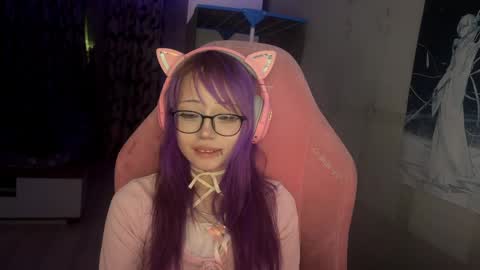 danyelleeyermann online show from April 3, 2026, 2:04 pm