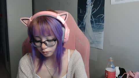 danyelleeyermann online show from April 8, 2026, 2:06 pm
