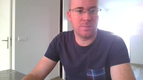 Snapshot of danzel87 chatting on September 15, 2025, 8:03 am Danny online show from September 15, 2025, 8:03 am