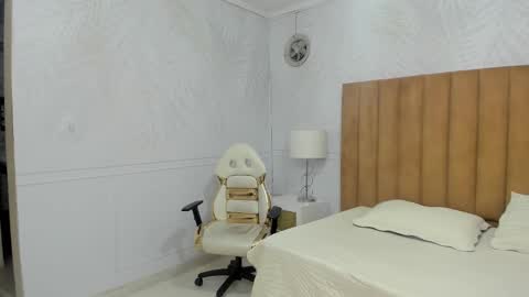 Daphne online show from January 19, 2025, 5:28 pm