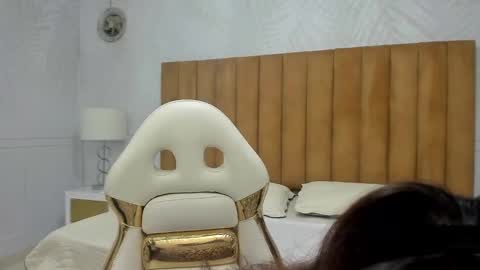 Daphne online show from January 21, 2025, 2:22 am