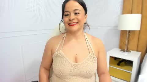 Daphne online show from February 11, 2025, 2:25 am