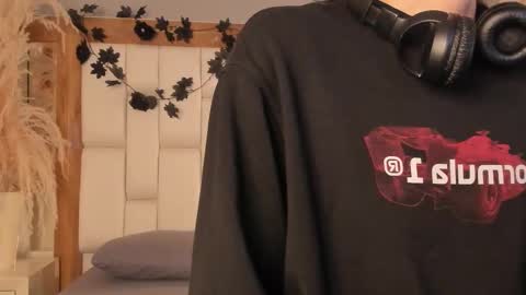 daphne_and_roger online show from January 6, 2026, 11:14 am