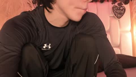 daphne_and_roger online show from April 9, 2026, 11:04 am