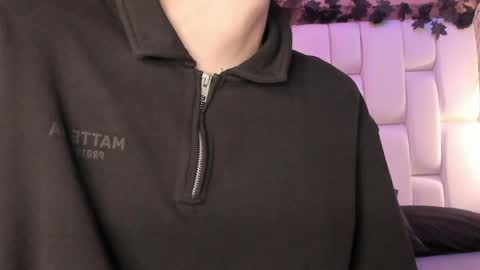 daphne_and_roger online show from April 13, 2026, 10:54 am