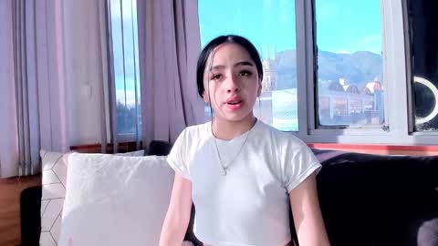 Snapshot of daphne_chers chatting on February 18, 2026, 9:44 pm daphne_chers online show from February 18, 2026, 9:44 pm
