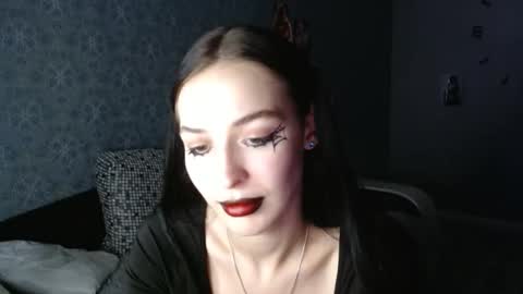 Snapshot of daphne_darkthorn chatting on November 3, 2025, 6:20 pm Daphne Darkthorn online show from November 3, 2025, 6:20 pm