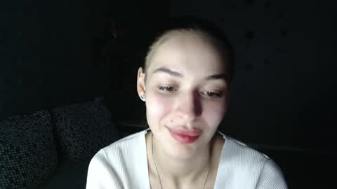 Snapshot of daphne_darkthorn chatting on November 4, 2025, 6:18 pm Daphne Darkthorn online show from November 4, 2025, 6:18 pm