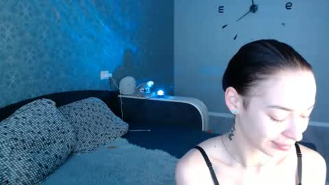 Snapshot of daphne_darkthorn chatting on November 17, 2025, 11:16 am Daphne Darkthorn online show from November 17, 2025, 11:16 am