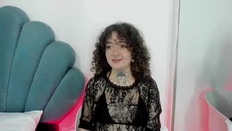 DaphneBlunt online show from November 8, 2025, 2:17 pm