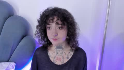 DaphneBlunt online show from November 27, 2025, 7:38 pm