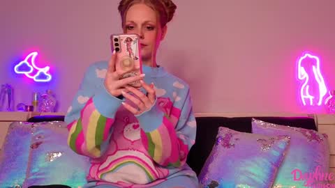 Snapshot of daphnemadison chatting on November 25, 2025, 8:09 pm Daphne Madison online show from November 25, 2025, 8:09 pm