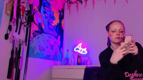 Snapshot of daphnemadison chatting on November 29, 2025, 12:02 am Daphne Madison online show from November 29, 2025, 12:02 am