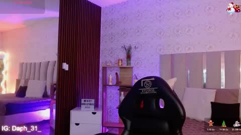 Snapshot of daphnne_tay chatting on November 18, 2025, 3:34 am dhapnne online show from November 18, 2025, 3:34 am