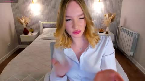 Snapshot of daralex_ chatting on February 6, 2026, 1:43 am Daralex online show from February 6, 2026, 1:43 am