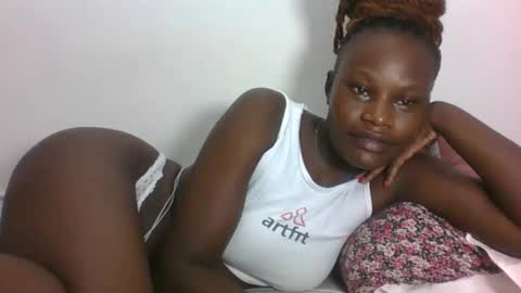 Snapshot of darberry21 chatting on February 21, 2026, 4:02 am ESTHER online show from February 21, 2026, 4:02 am