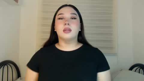 Snapshot of darcy_world chatting on April 1, 2026, 6:38 pm DARCY online show from April 1, 2026, 6:38 pm