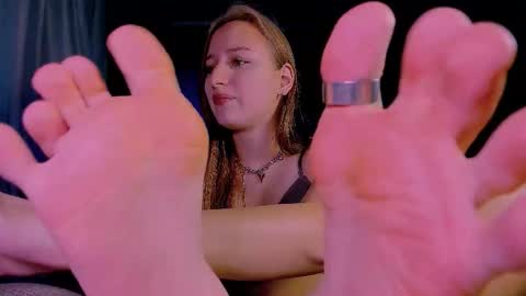 Darcy Siren online show from November 25, 2025, 10:04 am