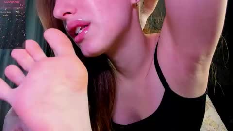 Darcy Siren online show from December 15, 2025, 9:24 am