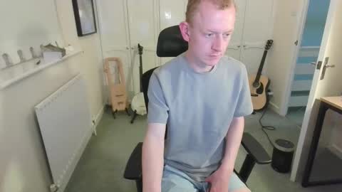 Olly online show from November 9, 2025, 7:12 pm