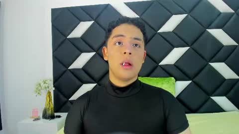 Snapshot of darian_laforteza chatting on June 24, 2026, 6:40 pm Darian online show from June 24, 2026, 6:40 pm
