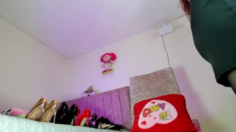 Snapshot of dariana_hot chatting on July 27, 2026, 2:35 pm dariana_hot online show from July 27, 2026, 2:35 pm