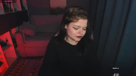 Dari the it woman online show from February 9, 2025, 12:39 am