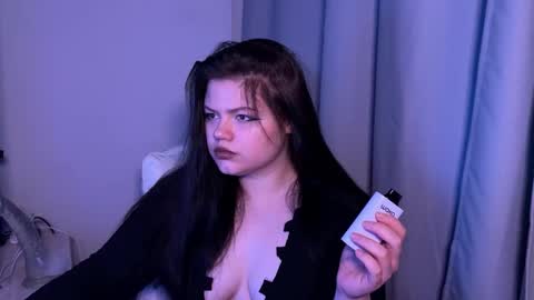 darina_wilsons online show from January 18, 2026, 9:02 am