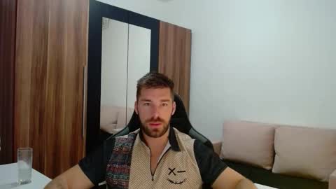 darius_94 online show from January 12, 2026, 4:50 am