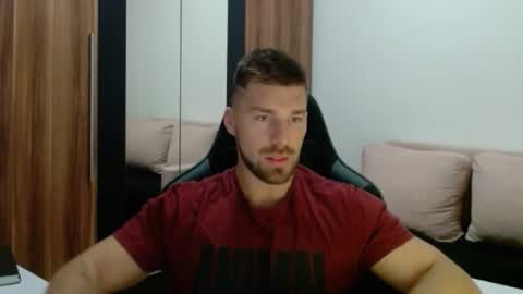 darius_94 online show from February 19, 2026, 5:14 am