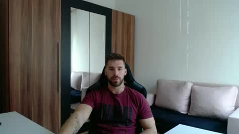 darius_94 online show from May 26, 2026, 8:21 am