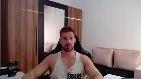 darius_94 online show from June 29, 2026, 3:57 am