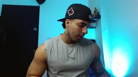 Darius Phoenix  online show from January 7, 2026, 8:22 pm