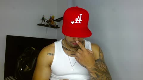 Darius Phoenix  online show from March 27, 2026, 9:14 pm