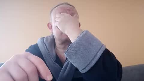 dxd69 online show from February 15, 2026, 6:54 am