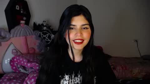 Snapshot of dark_angel_66 chatting on December 14, 2025, 9:41 pm Moony online show from December 14, 2025, 9:41 pm