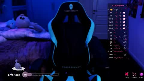 Snapshot of dark_lucious chatting on November 14, 2025, 5:22 pm Lucious Foijieh online show from November 14, 2025, 5:22 pm