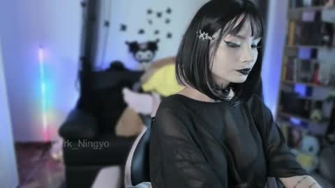 Snapshot of dark_ningyo chatting on June 14, 2026, 1:25 am Dafne online show from June 14, 2026, 1:25 am